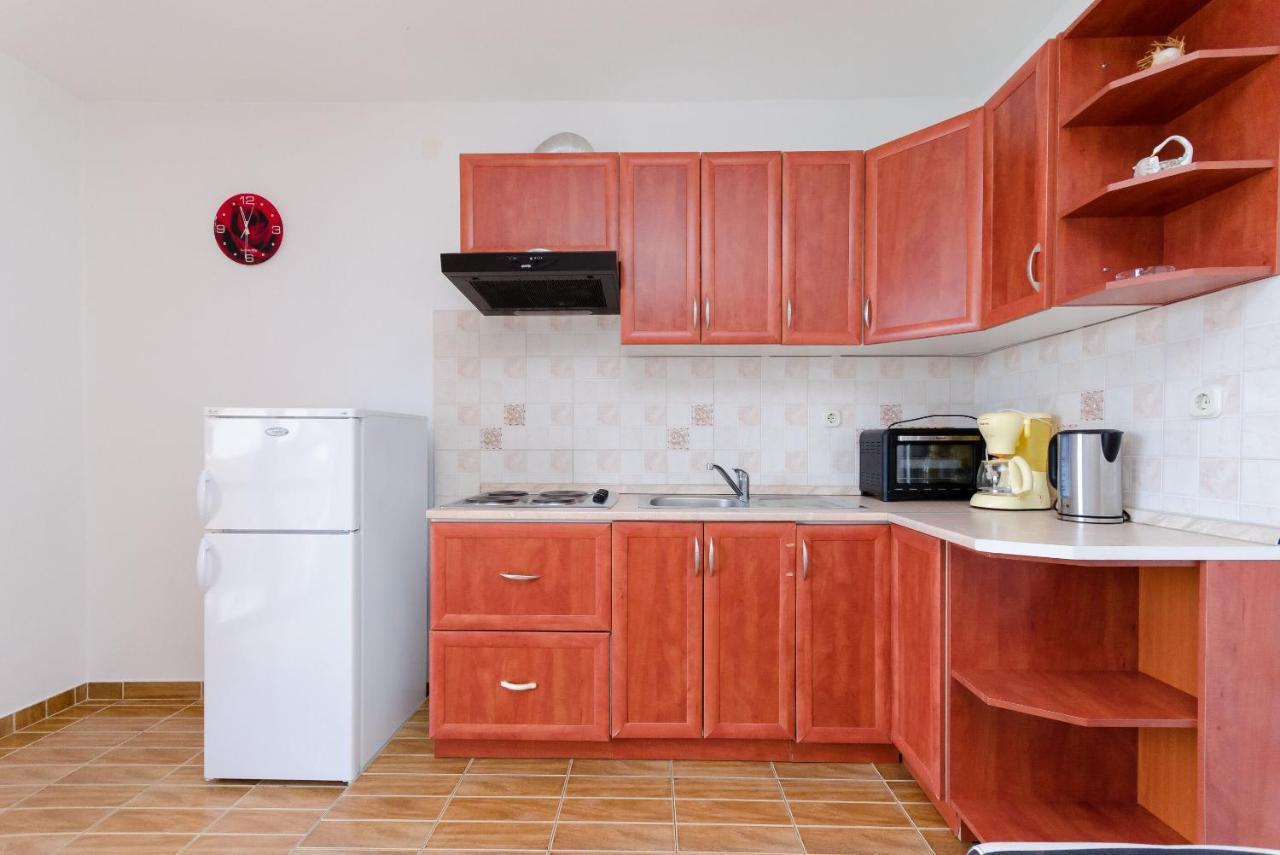 Apartments Dragan Lopar Luaran gambar