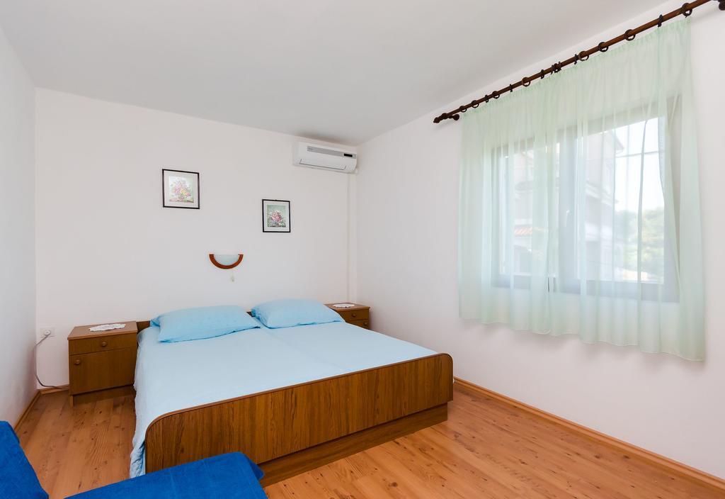Apartments Dragan Lopar Luaran gambar