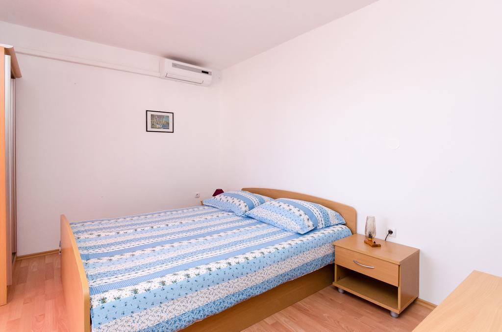 Apartments Dragan Lopar Luaran gambar