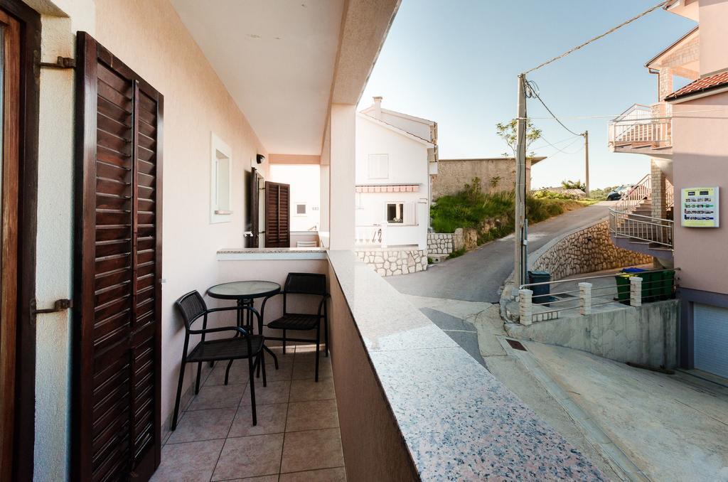 Apartments Dragan Lopar Luaran gambar
