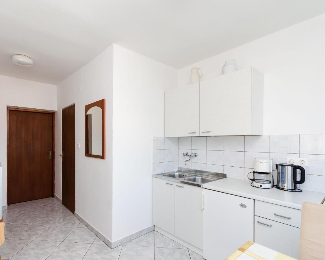 Apartments Dragan Lopar Luaran gambar