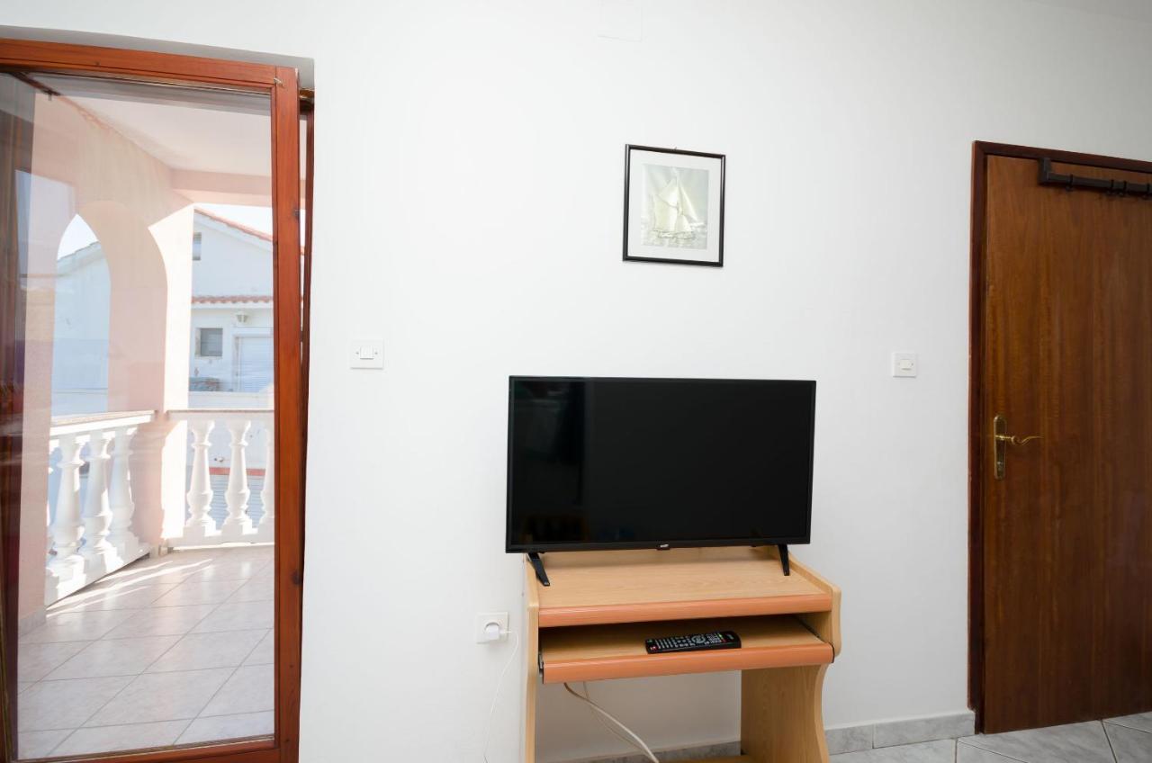 Apartments Dragan Lopar Luaran gambar