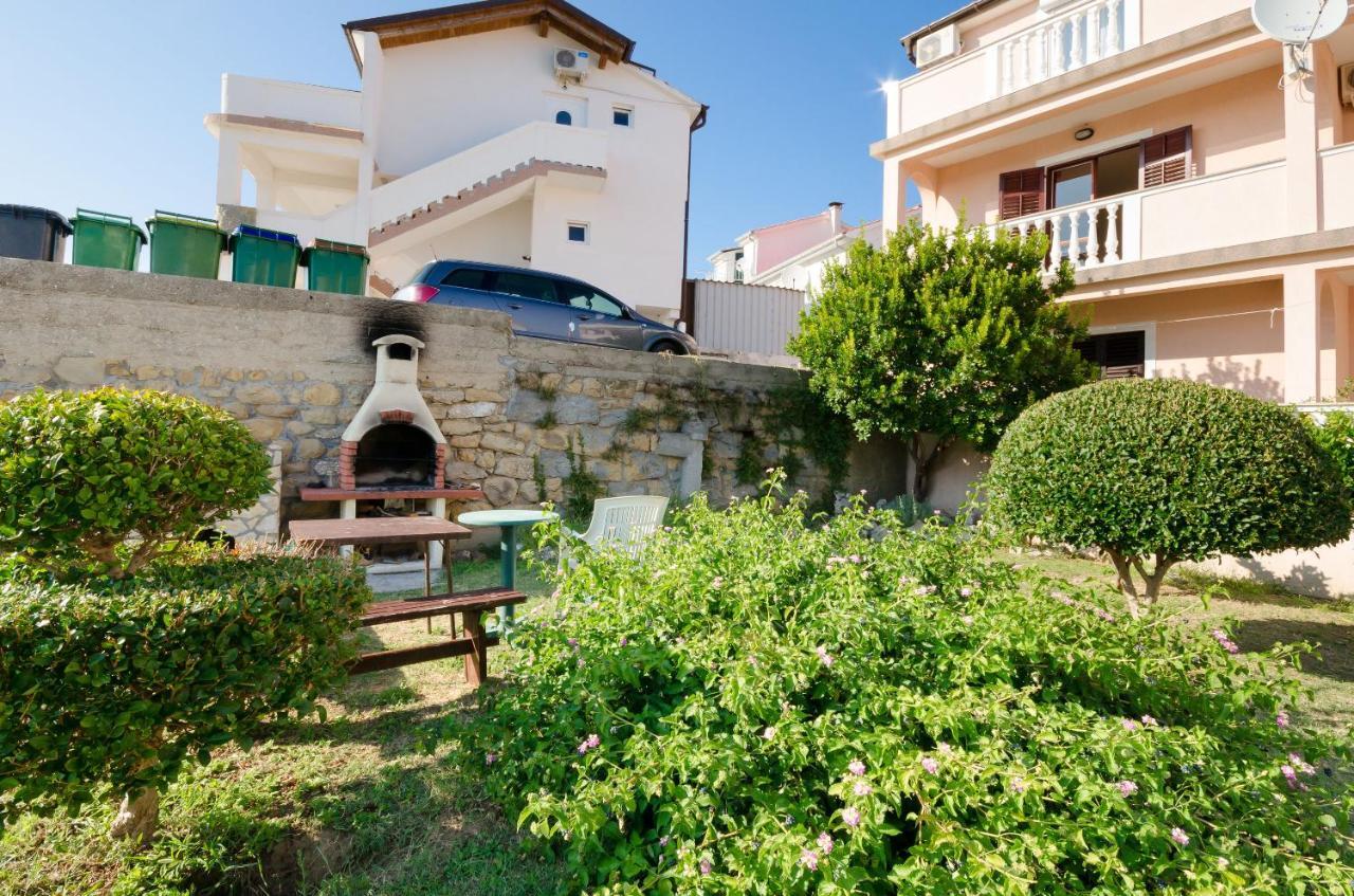 Apartments Dragan Lopar Luaran gambar
